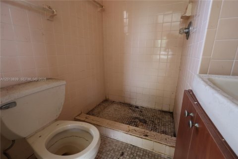 Commercial property in Miami, Florida 169.18 sq.m. № 2075975 - photo 26