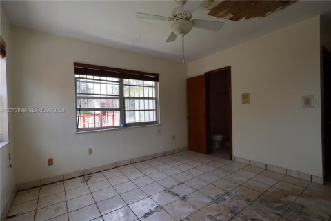 Commercial property in Miami, Florida 169.18 sq.m. № 2075975 - photo 24