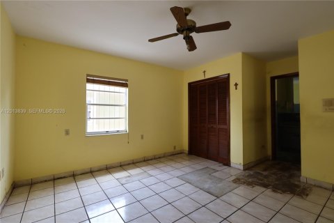 Commercial property in Miami, Florida 169.18 sq.m. № 2075975 - photo 19