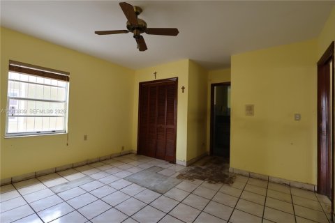 Commercial property in Miami, Florida 169.18 sq.m. № 2075975 - photo 20