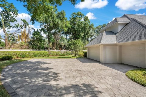 House in Lakeland, Florida 4 bedrooms, 357.4 sq.m. № 2226847 - photo 3