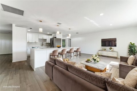 Casa en venta en Port Charlotte, Florida, 3 dormitorios, 203.08 m2 № 1759489 - foto 6
