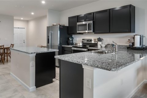 Adosado en venta en Davenport, Florida, 3 dormitorios, 131.27 m2 № 2296708 - foto 7