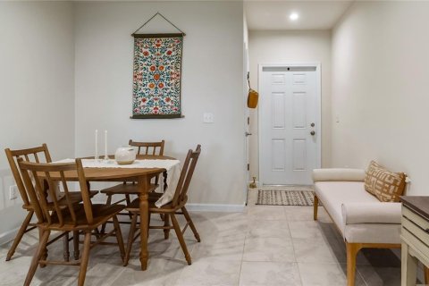 Adosado en venta en Davenport, Florida, 3 dormitorios, 131.27 m2 № 2296708 - foto 4