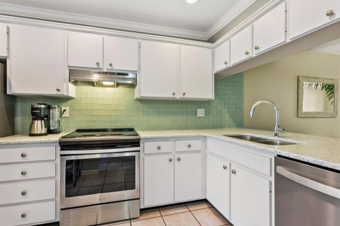 Condo in Sarasota, Florida, 2 bedrooms  № 1651255 - photo 15