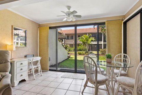 Condo in Sarasota, Florida, 2 bedrooms  № 1651255 - photo 10