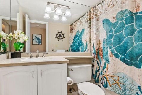 Condo in Sarasota, Florida, 2 bedrooms  № 1651255 - photo 28