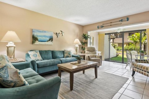Condo in Sarasota, Florida, 2 bedrooms  № 1651255 - photo 6