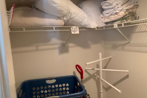 Снять в аренду кондоминиум в Сарасота, Флорида 2 спальни, 113.71м2, № 625288 - фото 16