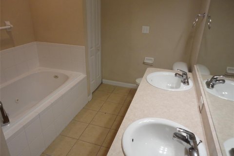 Apartamento en alquiler en Newberry, Florida, 3 dormitorios, 138.33 m2 № 1880809 - foto 8