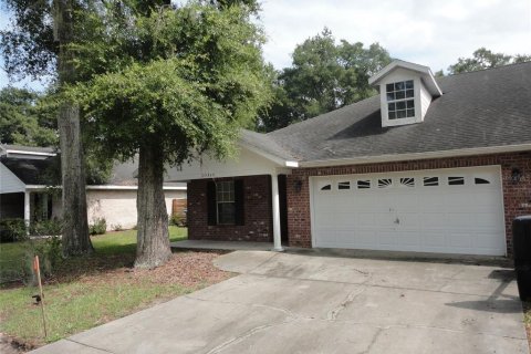Apartamento en alquiler en Newberry, Florida, 3 dormitorios, 138.33 m2 № 1880809 - foto 1