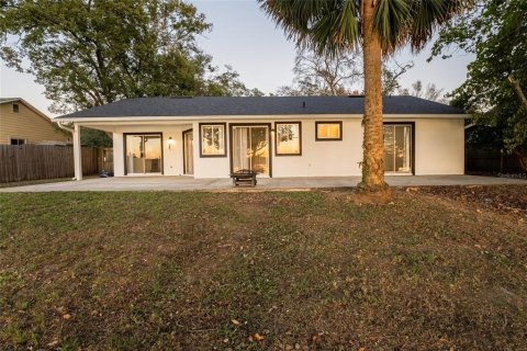 Villa ou maison à louer à Ocoee, Floride: 3 chambres, 125.33 m2 № 2396972 - photo 5