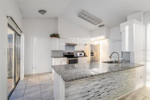 Villa ou maison à louer à Ocoee, Floride: 3 chambres, 125.33 m2 № 2396972 - photo 14