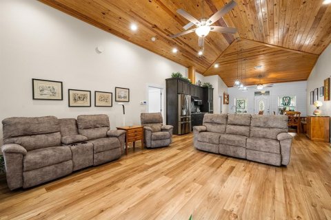 Купить виллу или дом в Мелроз, Флорида 3 комнаты, 204.01м2, № 2135823 - фото 12