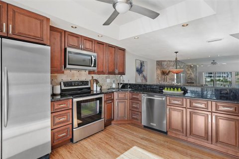 Condominio en venta en Tierra Verde, Florida, 2 dormitorios, 153.29 m2 № 1649522 - foto 10