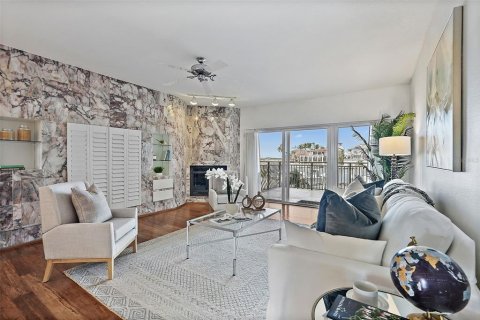 Condominio en venta en Tierra Verde, Florida, 2 dormitorios, 153.29 m2 № 1649522 - foto 5