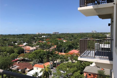 Condo in Miami, Florida, 1 bedroom  № 1888725 - photo 14