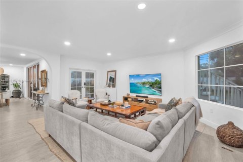 House in Boca Raton, Florida 4 bedrooms, 260.87 sq.m. № 1766762 - photo 21