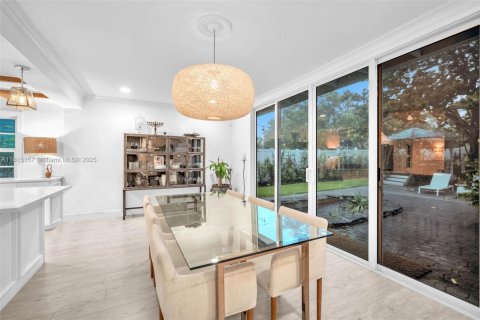 House in Boca Raton, Florida 4 bedrooms, 260.87 sq.m. № 1766762 - photo 17