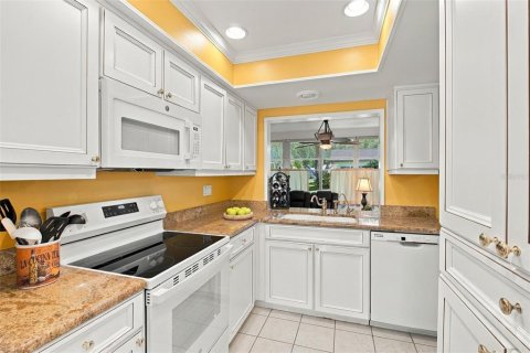 Villa ou maison à vendre à Palm Harbor, Floride: 2 chambres, 152.55 m2 № 2430548 - photo 19