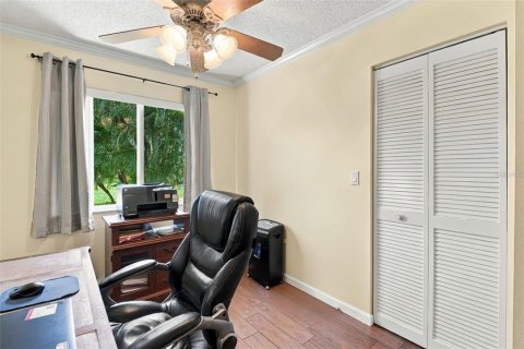 Villa ou maison à vendre à Palm Harbor, Floride: 2 chambres, 152.55 m2 № 2430548 - photo 11