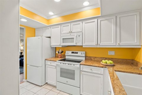 Villa ou maison à vendre à Palm Harbor, Floride: 2 chambres, 152.55 m2 № 2430548 - photo 20