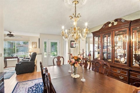 Villa ou maison à vendre à Palm Harbor, Floride: 2 chambres, 152.55 m2 № 2430548 - photo 7