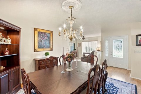 Villa ou maison à vendre à Palm Harbor, Floride: 2 chambres, 152.55 m2 № 2430548 - photo 6