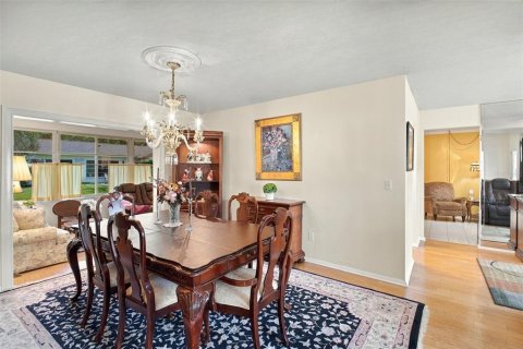 Villa ou maison à vendre à Palm Harbor, Floride: 2 chambres, 152.55 m2 № 2430548 - photo 5