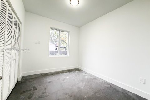 Duplex in Miami, Florida 4 bedrooms № 1993270 - photo 11