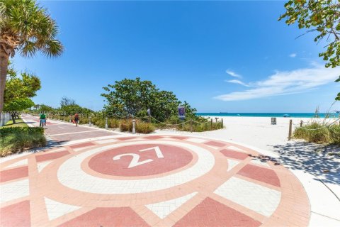 Condo in Miami Beach, Florida, 1 bedroom  № 2259904 - photo 5