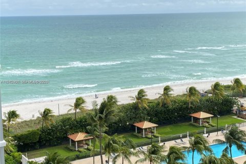 Condo in Miami Beach, Florida, 1 bedroom  № 2259904 - photo 6