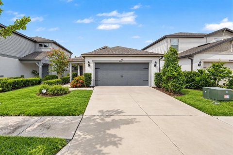 Villa ou maison à Land O' Lakes, Floride 4 chambres, 146.79 m2 № 2364893