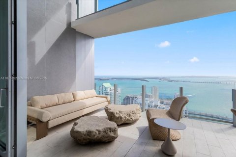 Condo in Miami, Florida, 5 bedrooms  № 1927772 - photo 18