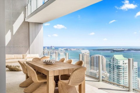 Condo in Miami, Florida, 5 bedrooms  № 1927772 - photo 6