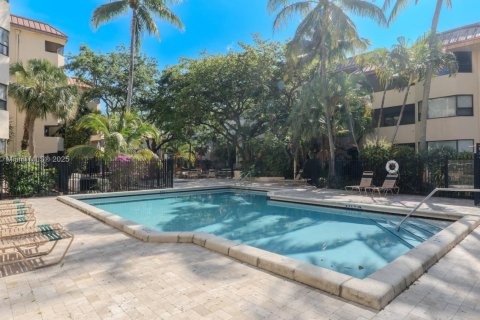 Купить кондоминиум в Плантация, Флорида 2 спальни, 90.12м2, № 1993132 - фото 16