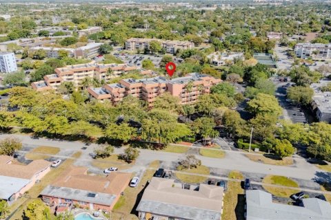 Купить кондоминиум в Плантация, Флорида 2 спальни, 90.12м2, № 1993132 - фото 19