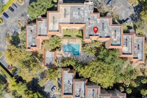 Купить кондоминиум в Плантация, Флорида 2 спальни, 90.12м2, № 1993132 - фото 22