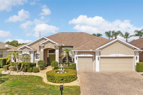 House in Davenport, Florida 4 bedrooms, 237.83 sq.m. № 2297057