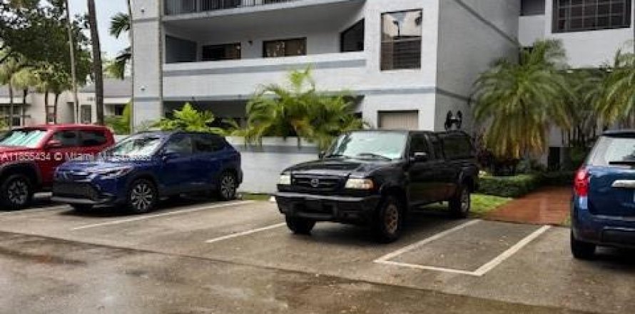 Condo in Miami, Florida, 2 bedrooms  № 1875091