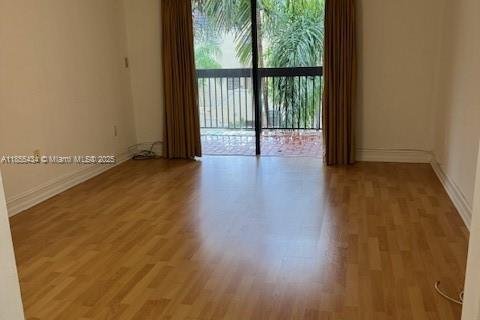 Condo in Miami, Florida, 2 bedrooms  № 1875091 - photo 9