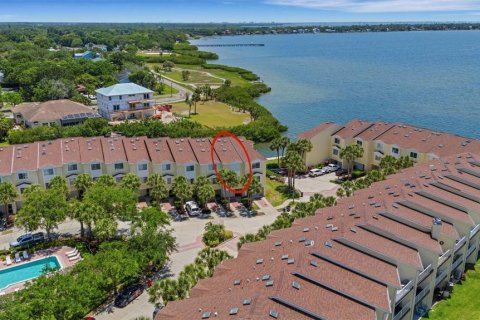 Touwnhouse à vendre à Oldsmar, Floride: 3 chambres, 170.38 m2 № 1651421 - photo 2