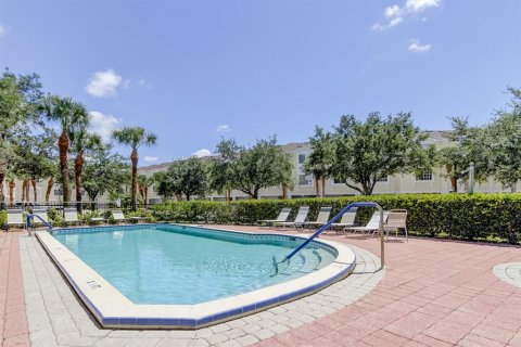 Touwnhouse à vendre à Oldsmar, Floride: 3 chambres, 170.38 m2 № 1651421 - photo 3