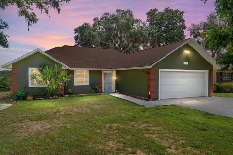 House in Hawthorne, Florida 3 bedrooms, 150.32 sq.m. № 1791961 - photo 2