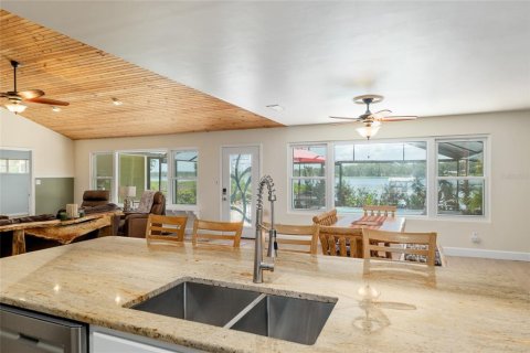 House in Hawthorne, Florida 3 bedrooms, 150.32 sq.m. № 1791961 - photo 26