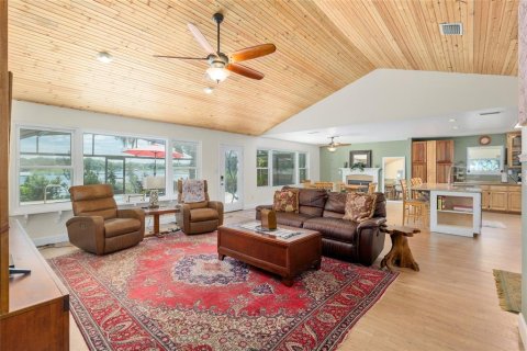 House in Hawthorne, Florida 3 bedrooms, 150.32 sq.m. № 1791961 - photo 8