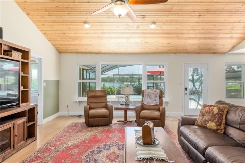 House in Hawthorne, Florida 3 bedrooms, 150.32 sq.m. № 1791961 - photo 10