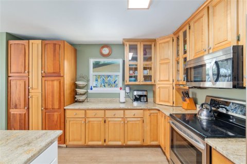 House in Hawthorne, Florida 3 bedrooms, 150.32 sq.m. № 1791961 - photo 24