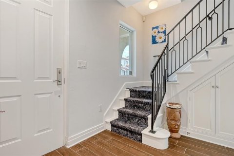 Touwnhouse à vendre à Sarasota, Floride: 2 chambres, 212.75 m2 № 1680455 - photo 8