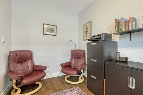 Touwnhouse à vendre à Sarasota, Floride: 2 chambres, 212.75 m2 № 1680455 - photo 7